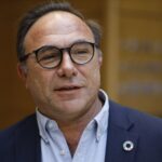 Opinion Poll: Το ΠΑΣΟΚ κάνει την ανατροπή στην αντιπολίτευση