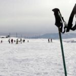 Ένα βιβλίο γραμμένο εξ ολοκλήρου στο πολίτικο ιδίωμα βάζει τους αναγνώστες στο πολίτικο «τραπέζι» χωρίς να τους κάνει… τουρίστες