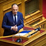 Βουλή: Θερμό – και διακομματικό- χειροκρότημα για την δημόσια εξομολόγηση του Σπ. Μπιμπίλα