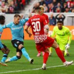 Ιλισσός: «Φούσκωσε» ο ποταμός από τη χθεσινή νεροποντή – Παιδιά απεγκλωβίστηκαν με σκάλα