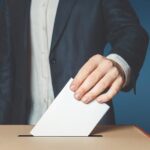 ΠΑΣΟΚ: Εκτός κοινοβουλευτικής ομάδας ο Μπαράν Μπουρχάν