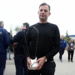 Κασσελάκης: Το κοντομάνικο, η ΝΔ και η μη πρόσκληση Μητσοτάκη στον γάμο του