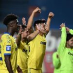 Άστον Βίλα: Χτύπησε ο Τίλεμανς, πρώτες βοήθειες και στον Μαρτίνες πριν από τον Ολυμπιακό