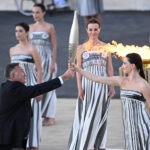 Αιχμηρή ανακοίνωση Γιάννη Καλλιάνου: Τι απαντά σε όσους υποστήριξαν τον καθηγητή που παρακολουθούσε τον πατέρα του – Οι 23 λόγοι