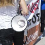 Ποια καταστήματα είναι ανοικτά Δευτέρα και Τρίτη του Πάσχα – Πότε θα λειτουργήσουν οι τράπεζες