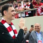 Με δάκρυα στα μάτια ο Γιάννης Πολυκανδριώτης: “Θέλω να πεθάνω με ένα ευρωπαϊκό”