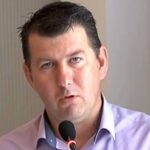 Όσκαρ ατυχίας στην Ολλανδία: Οπαδοί της Ρόντα μπήκαν στον αγωνιστικό χώρο για να πανηγυρίσουν την απευθείας άνοδο, με την Χρόνινχεν να τους τη στερεί στο 90+5′