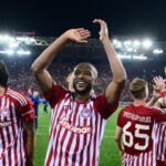 Πρίντεζης: Αποθεώθηκε από τους φίλους των ερυθρόλευκων “Γιώργο, ψυχάρα, Ολυμπιακάρα”