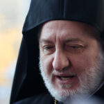 Έριξε χαλάζι στη Θεσσαλονίκη – Σε ποτάμια μετατράπηκαν οι δρόμοι