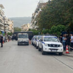 Αυτή η νύχτα… έμεινε σε μπουζουξίδικο της Λάρισας, το διασκέδασαν μέχρι το πρωί – Φωτογραφίες από το γλέντι μέχρι τελικής πτώσης