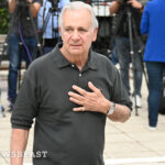 Συγκινημένος στην κηδεία της Άννας Παναγιωτοπούλου ο Μιχάλης Ρέππας: «Θα ευχόμουν να είναι γύρισμα, αλλά δεν είναι»