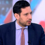 «Έλεος πια με την καπηλεία»: Η επίσκεψη του Στ. Κασσελάκη στο Μουσείο του Νίκου Μπελογιάννη και η έντονη αντίδραση του ΚΚΕ