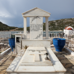 Σύσκεψη για τις κατολισθήσεις στη Σαντορίνη – Τι αποφασίστηκε