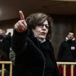 Άστον Βίλα – Ολυμπιακός: Η αγωνία του Βαγγέλη Μαρινάκη στα επίσημα του “Βίλα Παρκ”