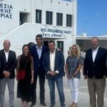 ΣΥΡΙΖΑ: Ο κ. Μητσοτάκης ως άλλος «Λουδοβίκος» βάζει να δοκιμάζουν τα φαγητά και τα ποτά που του δίνονται