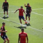 Ρόμα: Η εντυπωσιακή εμφάνιση της συντρόφου του Ντιμπάλα στο Φεστιβάλ των Καννών