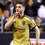 Η Ίπσουιτς επέστρεψε στην Premier League μετά από 22 χρόνια, χαμός από τους φιλάθλους της στο σφύριγμα της λήξης