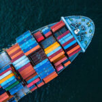 Έκανε περίπατο σε παραλία της Ακράτας και έπεσε νεκρός