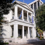 Αυστηρό μήνυμα ΥΠΕΞ: Κατάφωρη παραβίαση της Συμφωνίας των Πρεσπών η χρήση του όρου «Μακεδονία»