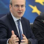 ΚΕΠΕ: Μειώνεται η αβεβαιότητα για την πορεία της ελληνικής αγοράς