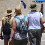 Καιρός: Υποχωρεί σταδιακά ο καύσωνας, έρχονται τοπικές βροχές και καταιγίδες