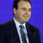 LIVE – Φωτιά τώρα: Υπό έλεγχο στο Μαύρο Λιθάρι – Μαίνεται η μάχη σε Μεγαλόπολη, Αργολίδα και άλλα μέτωπα