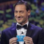 Καύσωνας: Με ανεμιστήρες από το σπίτι έγραψαν Πανελλαδικές οι μαθητές