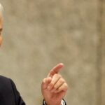 Το κόμμα της Λεπέν είναι το δημοφιλέστερο στη Γαλλία – Δεν παραιτείται από την προεδρία ο Μακρόν