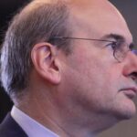 Επίθεση Economist στους New York Times: «Προκατάληψη κατά της Δεξιάς»