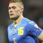 Φωτιά στην Εύβοια: Πυροσβέστες έσωσαν σκυλάκι – Το έβγαλαν από μαντρί που είχε περικυκλωθεί από τις φλόγες και του έδωσαν νερό