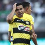 Γεμάτα φεύγουν τα πλοία από το λιμάνι του Πειραιά – Αναχωρούν και οι τελευταίοι αδειούχοι του Ιουλίου