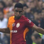 Σαν σήμερα 25 Ιουλίου: Γίνεται το Θρυλικό «Πάρτι στη Βουλιαγμένη» του Λουκιανού Κηλαηδόνη