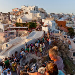 Θαψά Εύβοιας: H natura παραλία συνεχίζει να γεμίζει από σκηνές