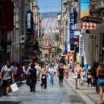 Κινητοποιήσεις στον δήμο Σαρωνικού για «ελεύθερες» παραλίες –  «Πρέπει να μείνουν ανοιχτές» λέει ο δήμαρχος