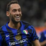 Ρονάλντο: Πόζαρε στο πλευρό της Χεορχίνα με το βραβείο του κορυφαίου σκόρερ όλων των εποχών στο Champions League