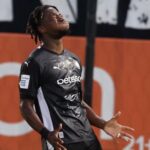 Κρύβουν την ιδιότητά τους για να βρουν σπίτι – Ο γολγοθάς ενός δασκάλου