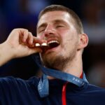 Φωτιά σε λεωφορείο στη Λεωφόρο Ποσειδώνος, στο ύψος της Βουλιαγμένης