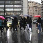 Κυβερνητικές πηγές για Κασσελάκη: «Περιφερόμενος influencer που χυδαιολογεί»