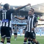 Φωτιά τώρα στα Καλύβια Θορικού – Σηκώθηκαν και εναέρια μέσα