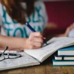 Έρευνα: 3 στους 4 εργαζόμενους δήλωσαν ότι η τεχνητή νοημοσύνη αύξησε τον φόρτο εργασίας και μείωσε την παραγωγικότητα