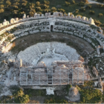 Τράπεζα της Ελλάδος: Άλμα 12,2% στα τουριστικά έσοδα το α’ εξάμηνο – Πάνω από 11,6 εκατομμύρια οι αφίξεις