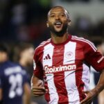 Μια ημέρα αποβολή για εμφανές κινητό στο σχολείο – Αλλαγή περιβάλλοντος για βιντεοσκόπηση ευαίσθητης στιγμής