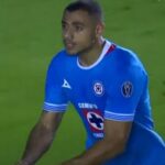 Τα πρωτοσέλιδα των εφημερίδων την Κυριακή