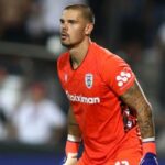 Άρης – Ολυμπιακός: Έξαλλος ο Κοβάσεβιτς αποβλήθηκε στο ημίχρονο για έντονες διαμαρτυρίες στον διαιτητή