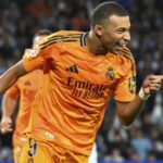 Η Βουλή φωταγωγήθηκε με τη «χρυσή κορδέλα» ενάντια στον καρκίνο σε παιδιά και εφήβους