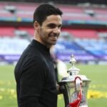 Ολοκληρώθηκε η επέμβαση του μικρού Γιαννάκη που κάνει αγώνα να σταθεί στα πόδια του