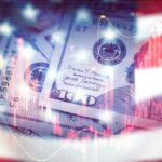 Γονείς και εκπαιδευτικοί διαδήλωσαν για τις συγχωνεύσεις – καταργήσεις τμημάτων έξω από το υπουργείο Παιδείας