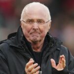 Νεαρός απειλούσε να πέσει από την γέφυρα της Χαλκίδας