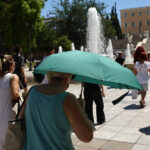 Αλλαγή ώρας 2024: Ο χρόνος μετρά αντίστροφα για να γυρίζουμε τους δείκτες μια ώρα πίσω