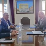 Η Χάρις κατηγόρησε τον Τραμπ πως «υποβιβάζει» το προεδρικό αξίωμα